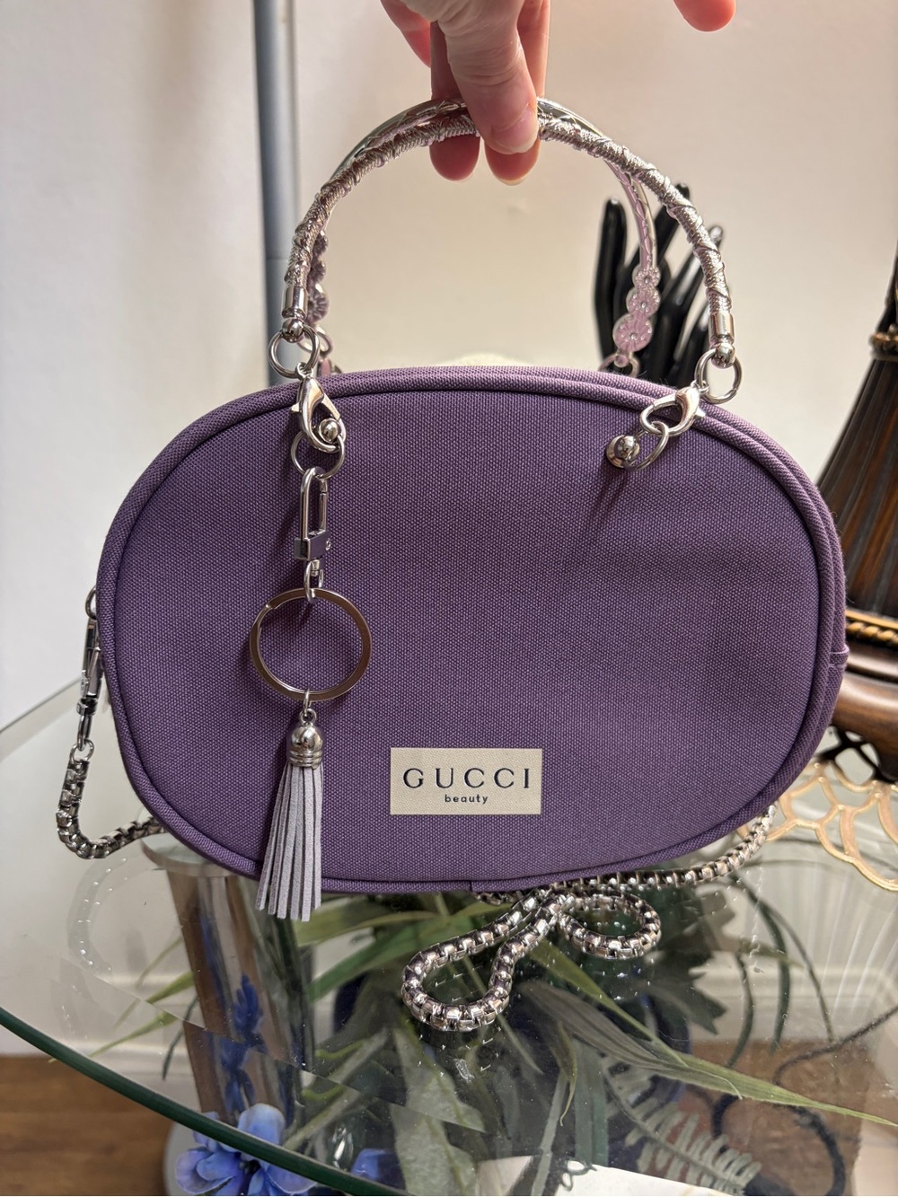 Gucci Beauty Lavender Oval Crossbody Bag - Picture 2 of 10